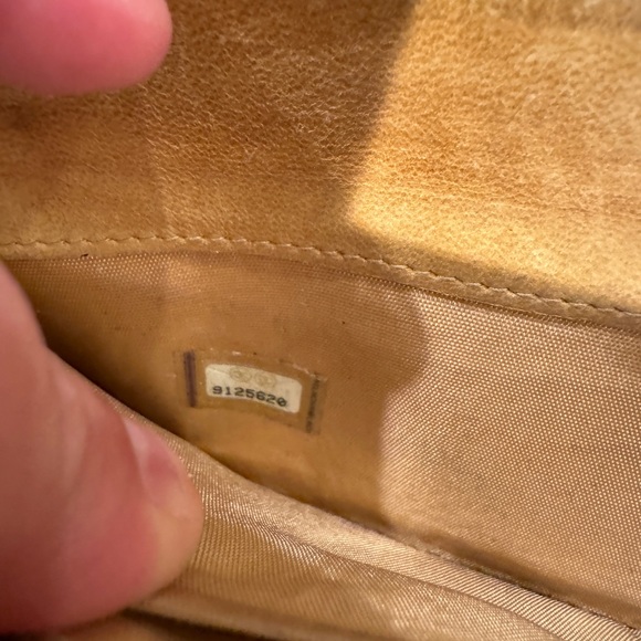 Chanel Caviar Zip Wallet (100% Authentic) - Picture 8 of 8